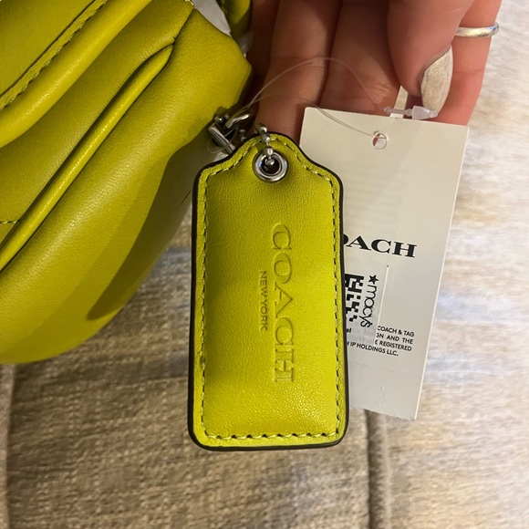 Neon yellow/green coach purse - Picture 3 of 5